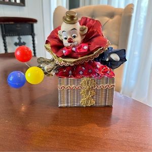 Vintage 1980's Clown Ceramic MUSIC BOX 7.5" Figure Collectible Hand-Painted 503